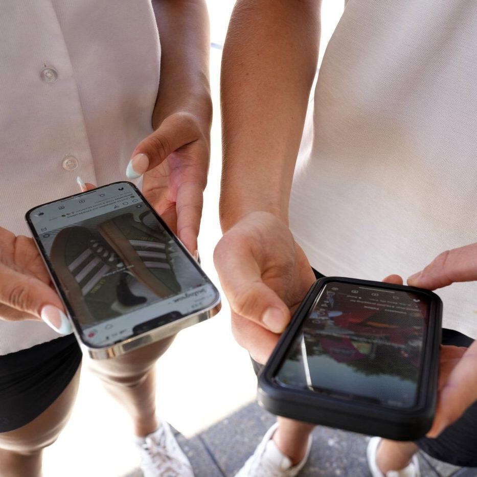 Australia's House of Representatives passes bill that would ban young children from social media